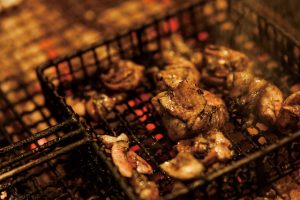 宮崎の銘柄鶏_霧島鶏の炭火焼の料理画像